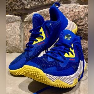 Under Armour Curry HOVR Splash 3 size 8.5